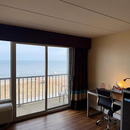 Travelodge By Wyndham Suites Virginia Beach Oceanfront Exterior foto